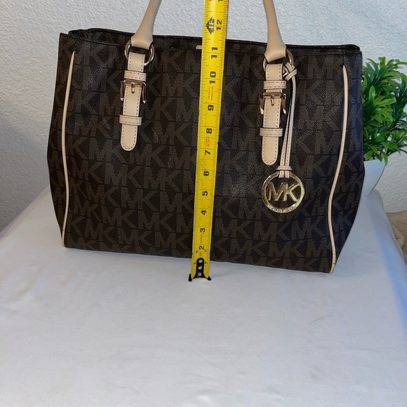 Michael Kors Dark Brown and Tan Logo Tote - Picture 9 of 16